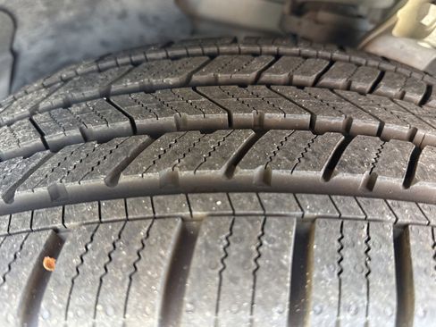 Used 2022 Jaguar F-PACE S image 9