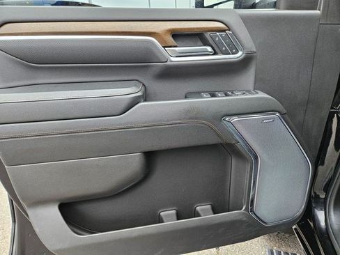 Used 2024 Chevrolet Silverado 2500 High Country w/ High Country Premium Package AWD/4WD image 13