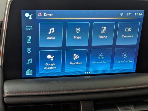 Used 2022 Chevrolet Suburban RST w/ Sport Performance Package image 24