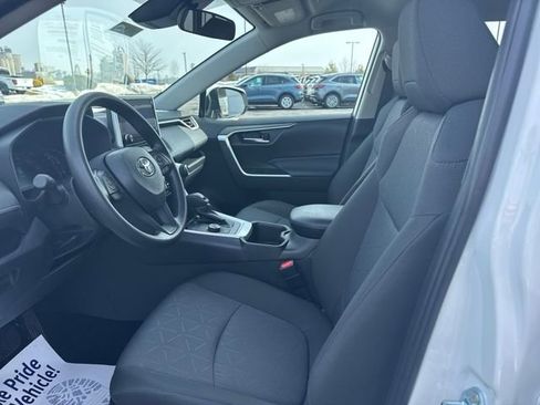 Used 2025 Toyota RAV4 XLE image 10