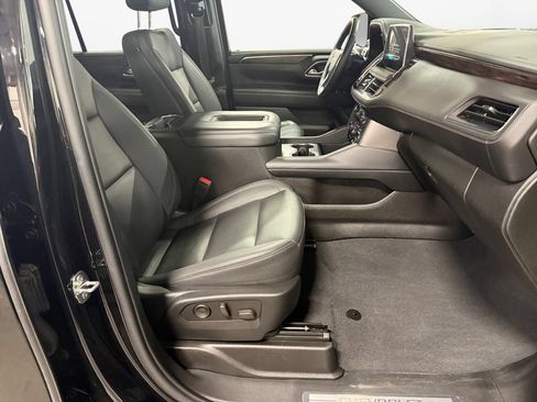 Used 2023 Chevrolet Tahoe LT w/ Luxury Package AWD/4WD image 10