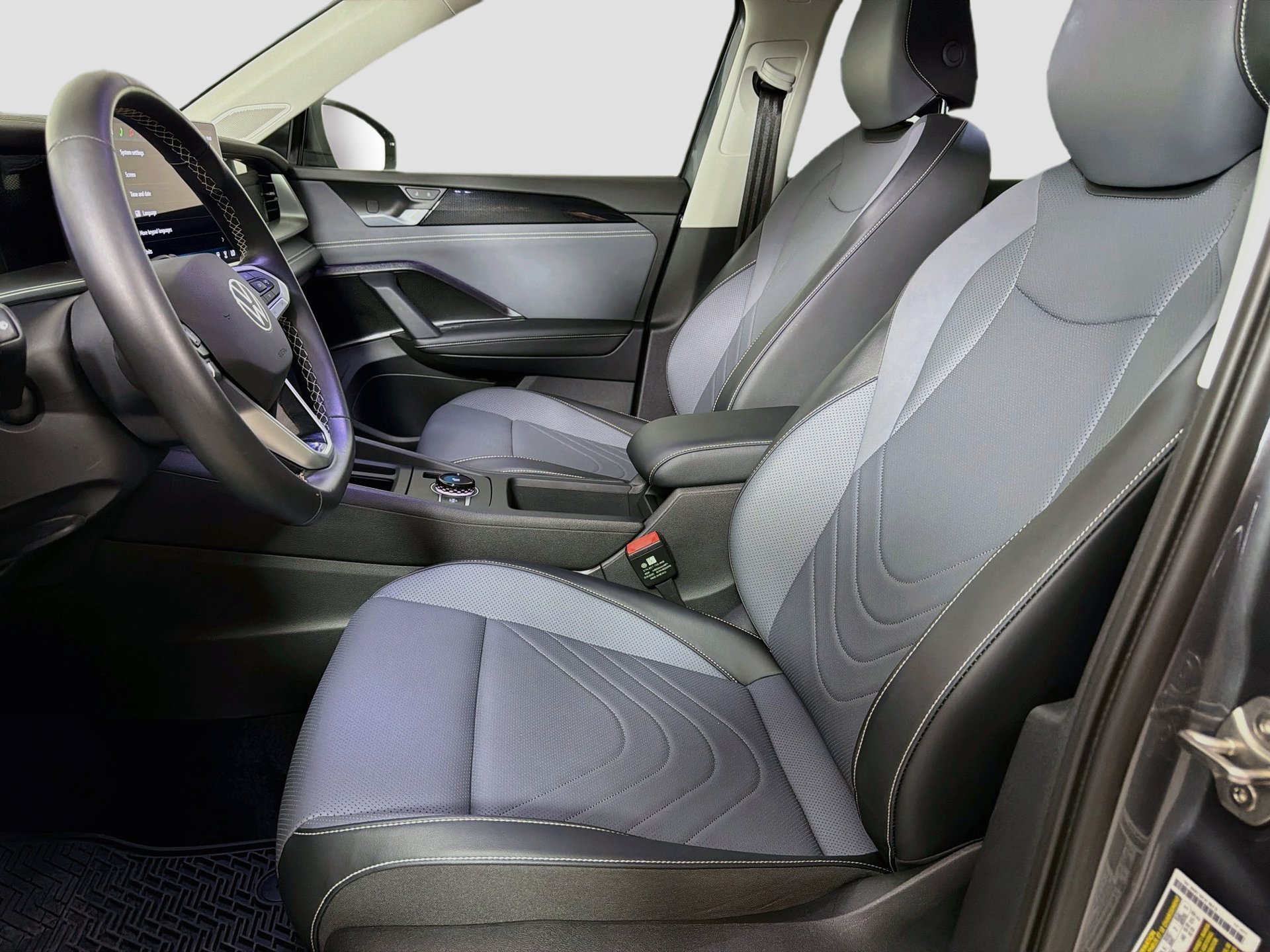 Certified 2026 Volkswagen Tiguan SE AWD/4WD image 20