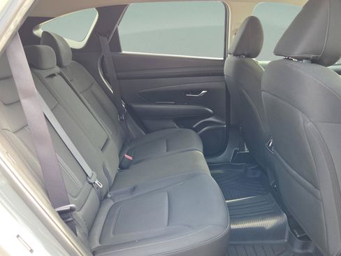 Used 2025 Hyundai Tucson SEL FWD image 16