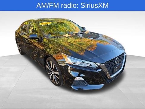 Used 2021 Nissan Altima 2.5 SR w/ SR Premium Package image 5