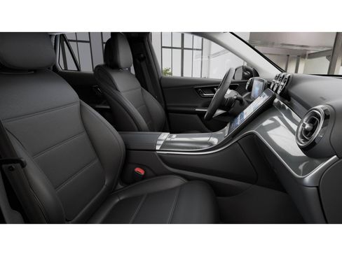 Used 2026 Mercedes-Benz GLC 300 4MATIC image 4