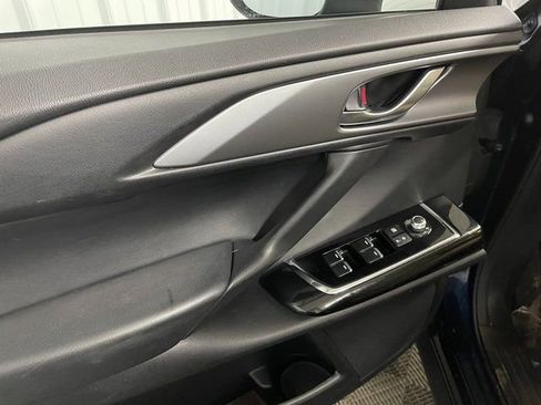 Used 2023 MAZDA CX-9 Touring image 31