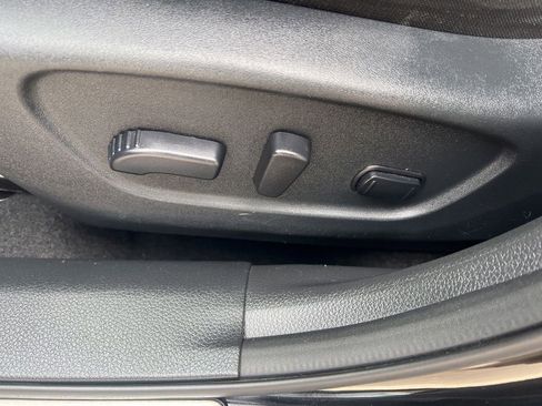 Used 2020 Nissan Rogue SV AWD/4WD image 54
