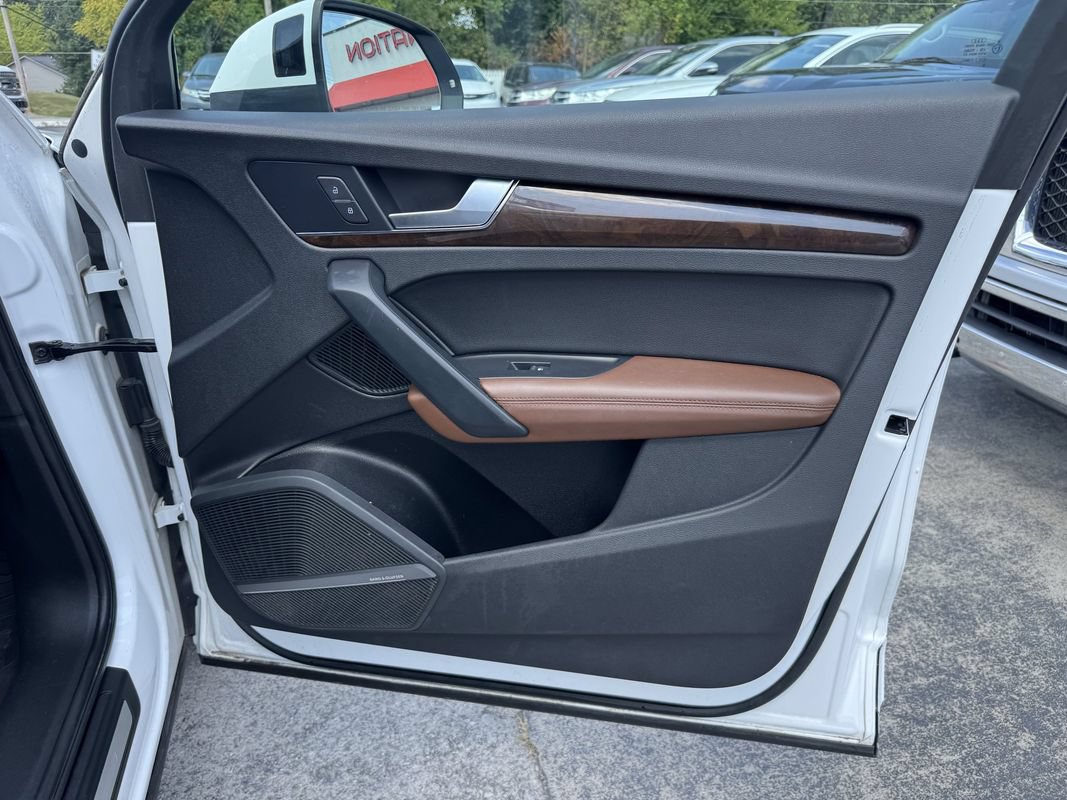 Used 2019 Audi Q5 Prestige w/ Prestige Package AWD/4WD image 27