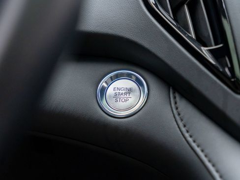 Used 2024 Acura RDX SH-AWD image 21