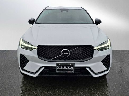 New 2026 Volvo XC60 T8 Plus w/ Climate Package image 8