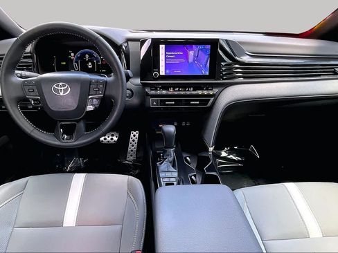 Used 2026 Toyota Camry SE w/ Convenience Package FWD image 15