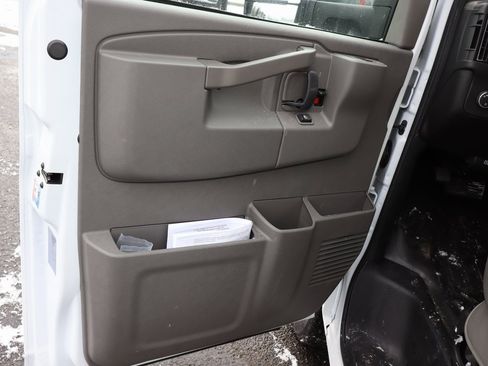 New 2025 Chevrolet Express 3500 w/ Power Convenience Package image 6