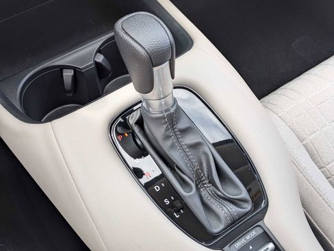 Certified 2024 Honda HR-V LX image 26