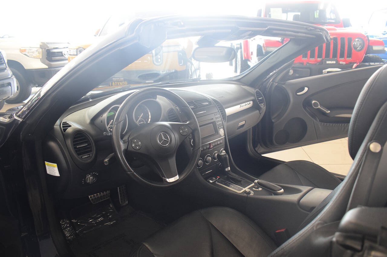 Used 2009 Mercedes-Benz SLK 300 image 19