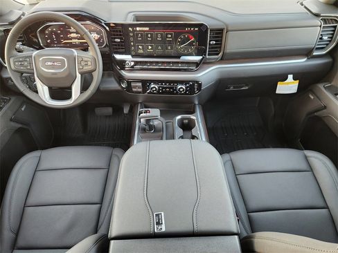 New 2026 GMC Sierra 1500 SLT image 19