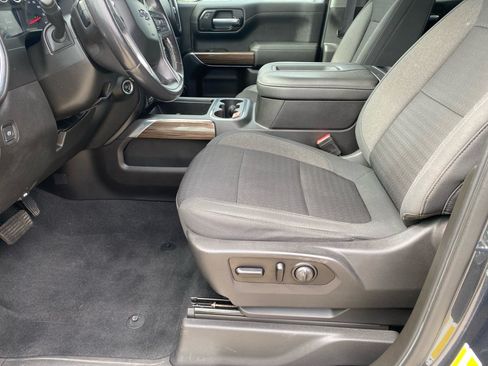 Used 2021 Chevrolet Silverado 1500 RST AWD/4WD image 11