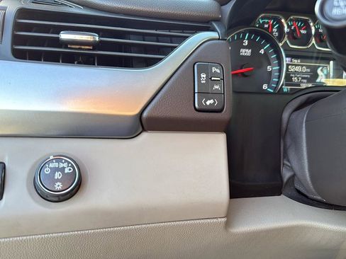 Used 2016 Chevrolet Tahoe LTZ image 18