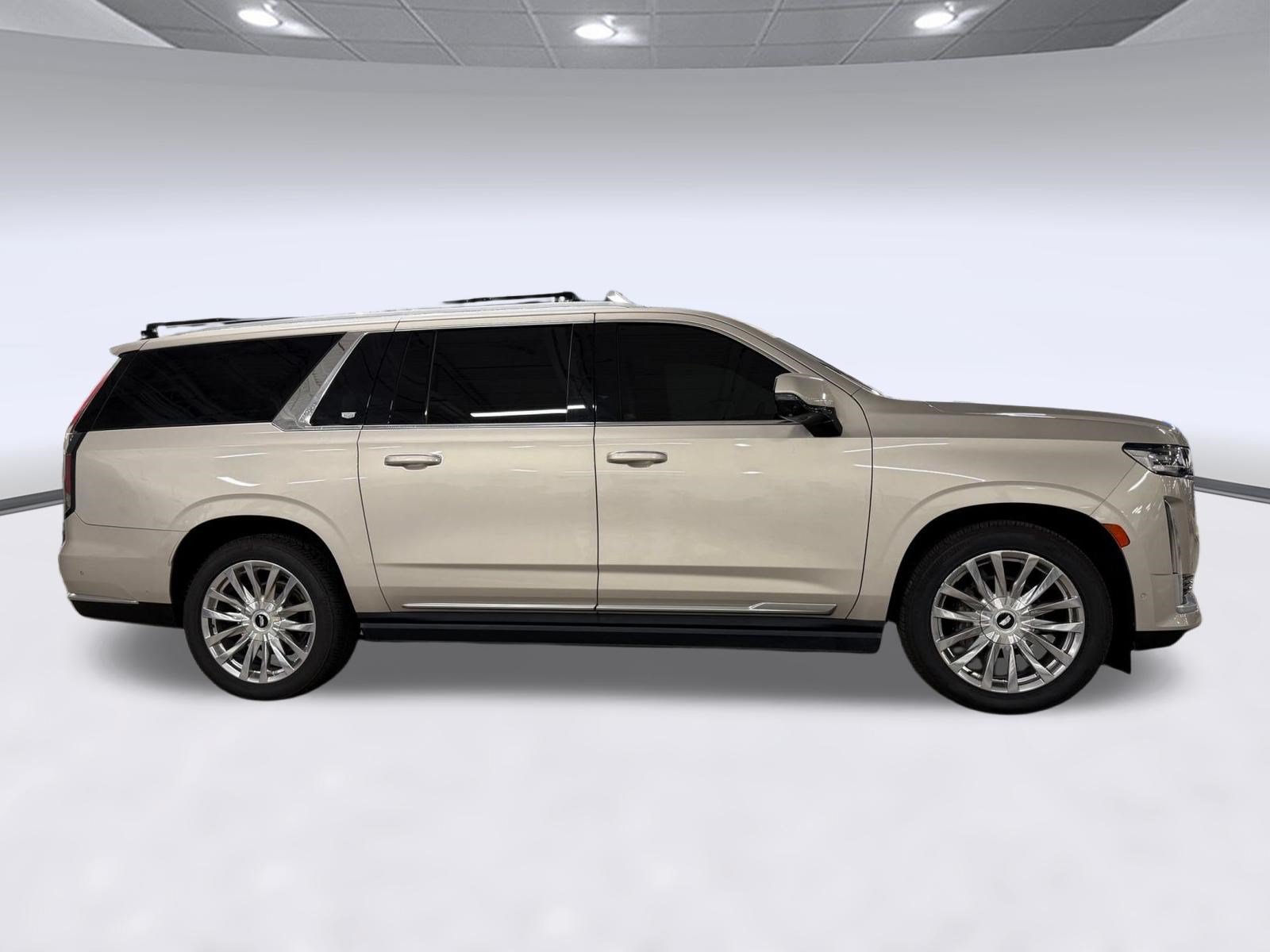Used 2021 Cadillac Escalade ESV Premium Luxury w/ Driver Assist Tech Package AWD/4WD image 8
