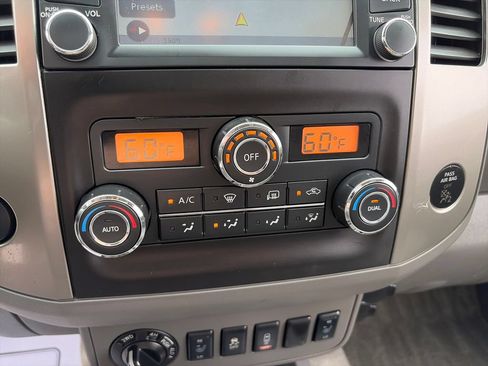 Used 2016 Nissan Frontier SL w/ Moonroof Package AWD/4WD image 23