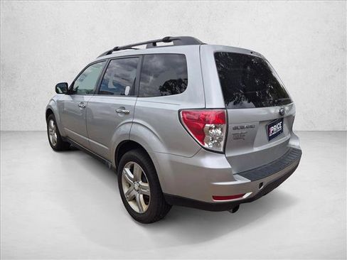 Used 2010 Subaru Forester 2.5X Limited AWD/4WD image 6