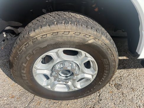 Used 2025 Ford F250 XLT w/ FX4 Off-Road Package AWD/4WD image 21