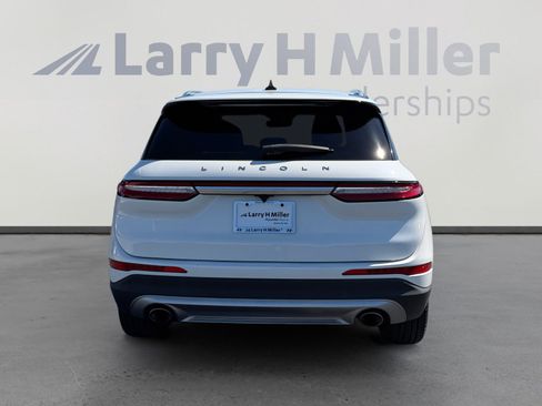 Used 2022 Lincoln Corsair FWD w/ Equipment Group 101A image 4