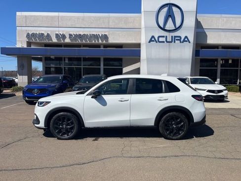 Used 2025 Honda HR-V Sport image 2