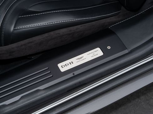Used 2019 Aston Martin DB11 Volante image 20