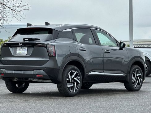 New 2026 Nissan Kicks SV image 4