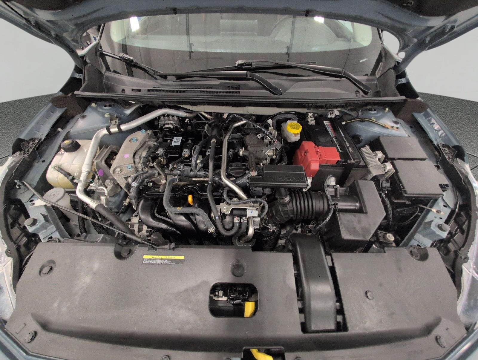 Used 2025 Nissan Sentra SR FWD image 8
