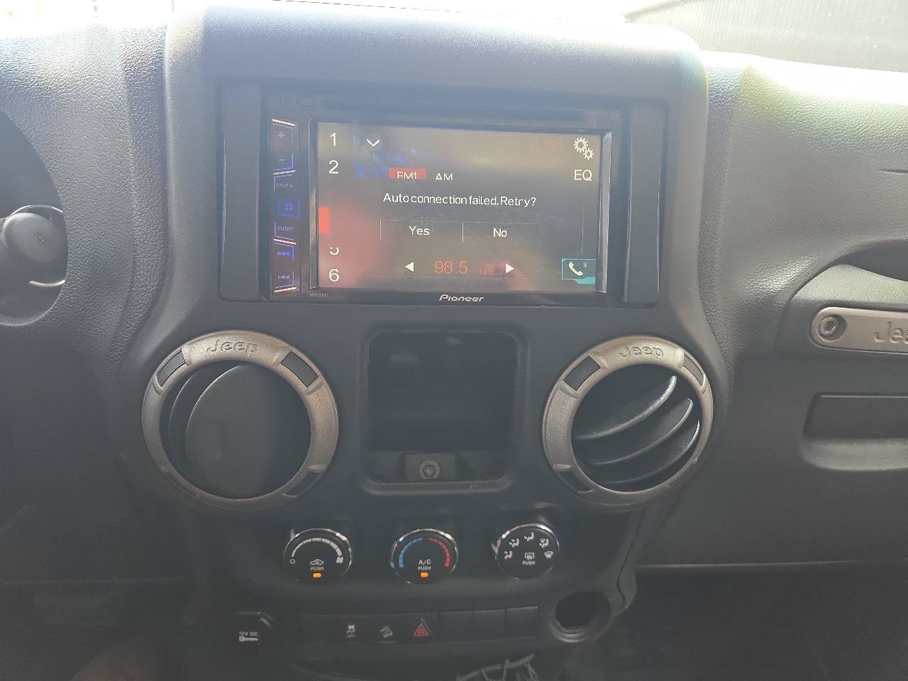 Used 2014 Jeep Wrangler Sport AWD/4WD image 9