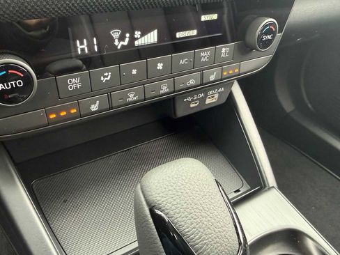 New 2026 Subaru Outback Premium image 15