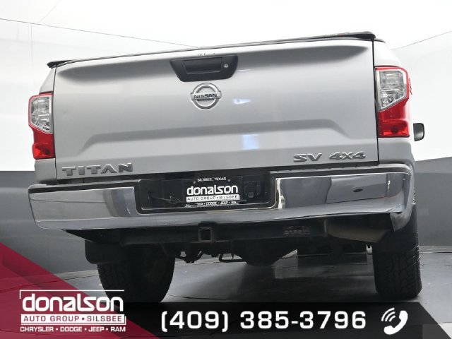 Used 2017 Nissan Titan SV AWD/4WD image 15