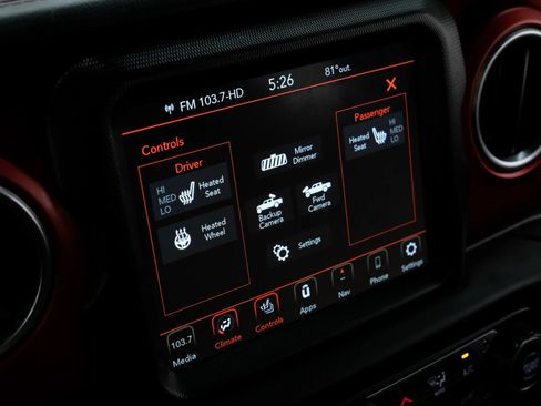 Used 2020 Jeep Gladiator Rubicon w/ Dual Top Group AWD/4WD image 37