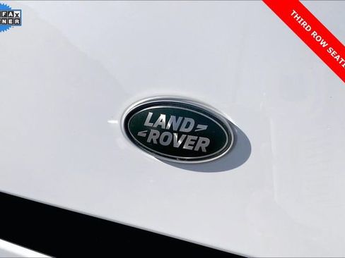 Used 2024 Land Rover Defender 130 X-Dynamic SE image 31