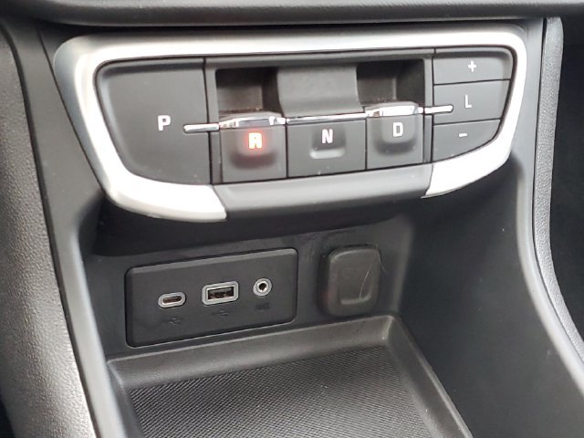 Certified 2024 GMC Terrain SLE w/ Driver Convenience Package AWD/4WD image 30
