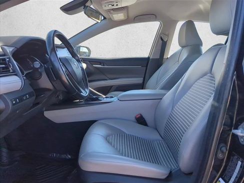 Used 2023 Toyota Camry SE FWD image 14