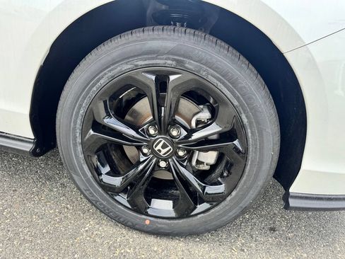 New 2025 Honda Accord SE image 30