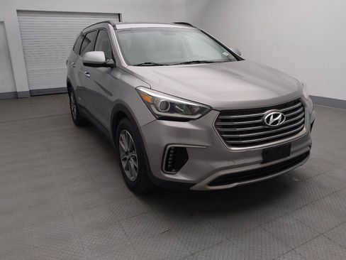 Used 2017 Hyundai Santa Fe SE image 14