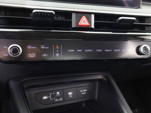 Certified 2025 Kia K5 LXS FWD image 45