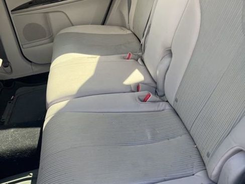 Used 2015 Toyota Venza LE image 11