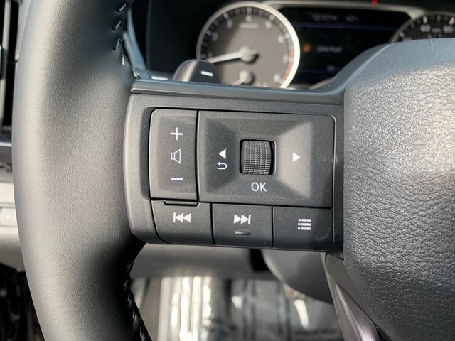 New 2026 Nissan Pathfinder SV AWD/4WD image 27