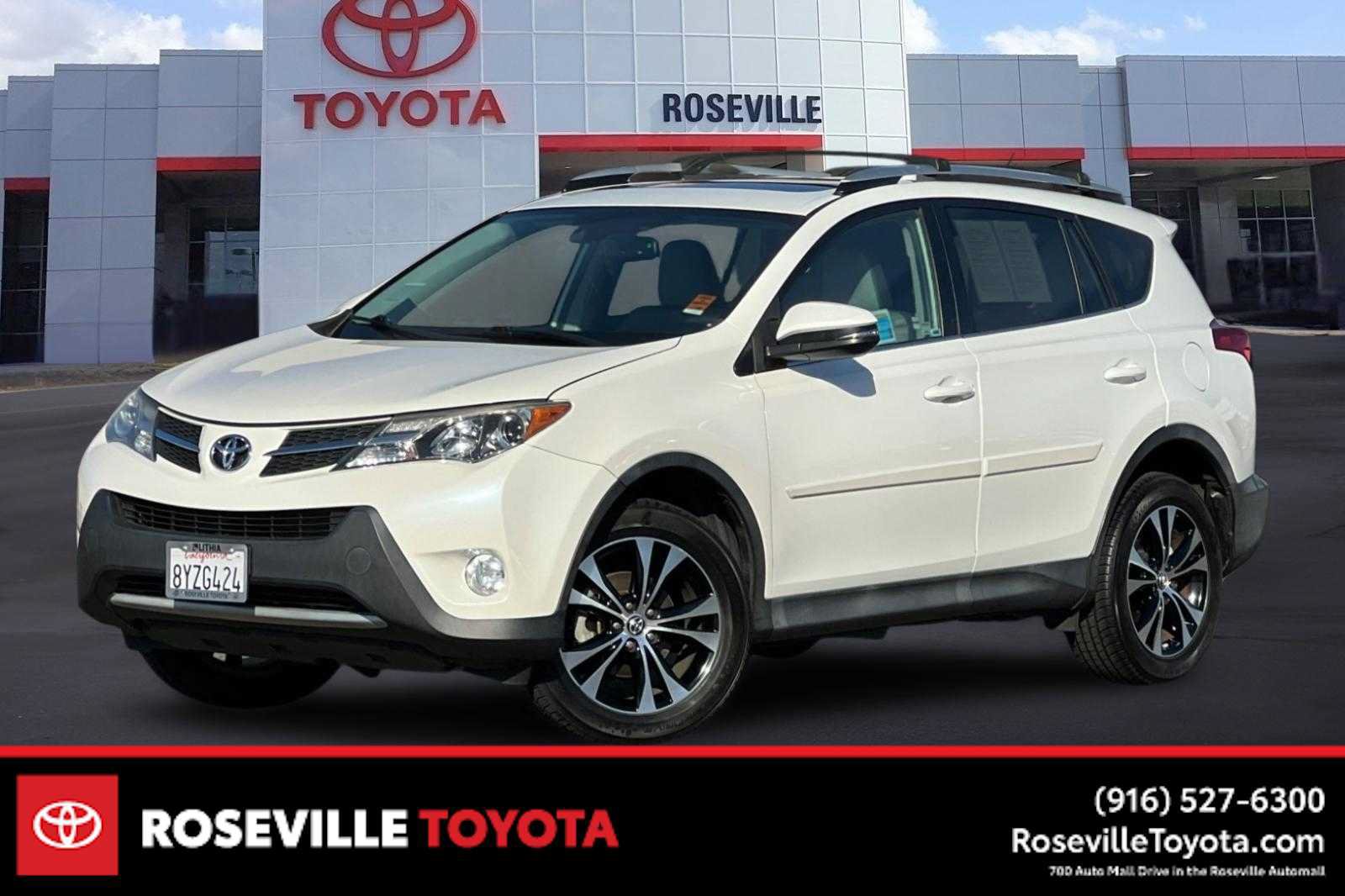 Used 2015 Toyota RAV4 Limited w/ Technology Package FWD image 1
