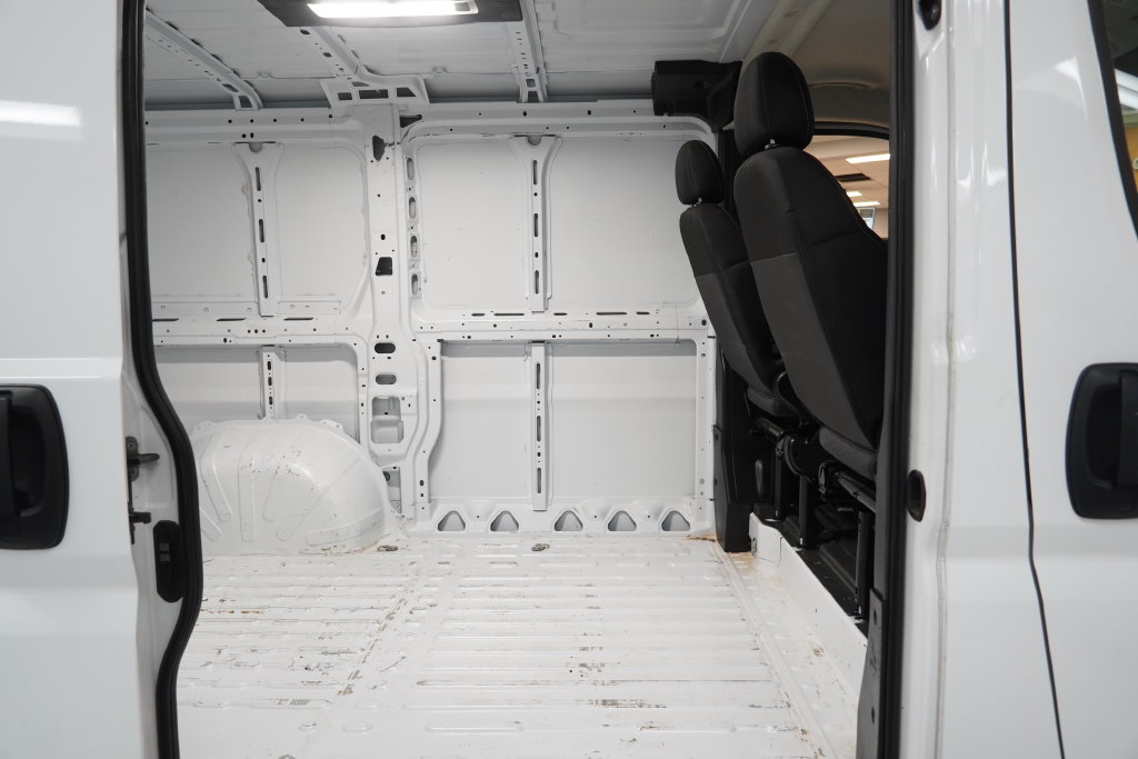 Used 2025 RAM ProMaster 1500 w/ Convenience Group FWD image 23