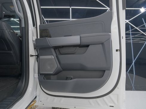 Used 2025 Ford F550 4x4 Crew Cab Super Duty image 48