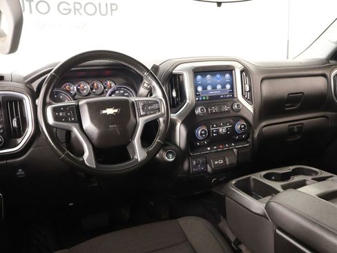 Used 2023 Chevrolet Silverado 2500 LT w/ Convenience Package image 2