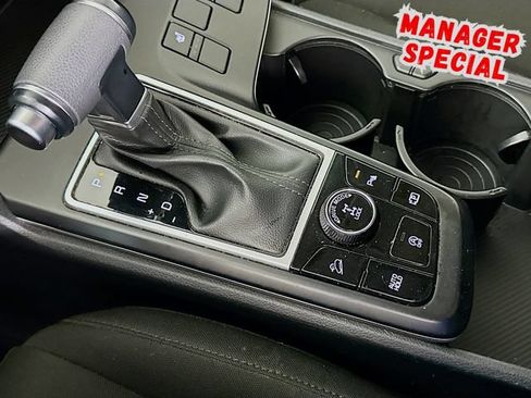 Used 2024 Kia Sportage LX AWD/4WD image 18