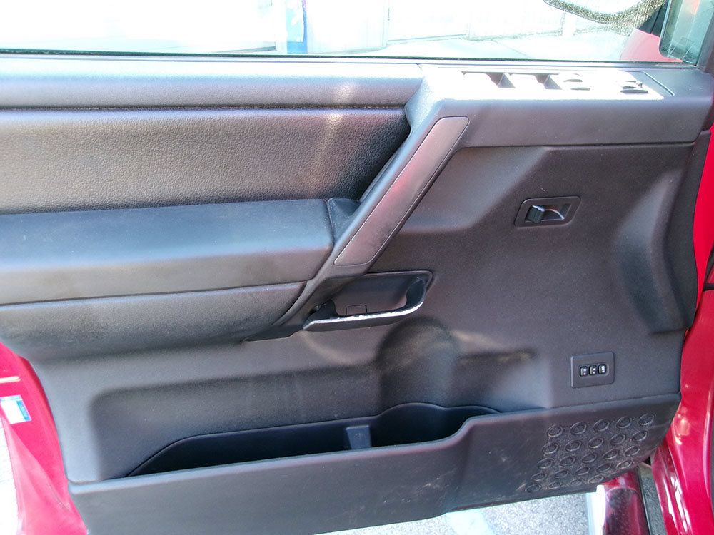 Used 2012 Nissan Titan SL w/ Heavy Metal Edition Pkg AWD/4WD image 12