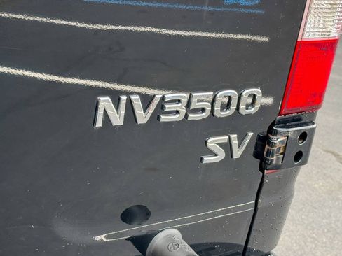 Used 2018 Nissan NV 3500 SV w/ Navigation Package RWD image 17