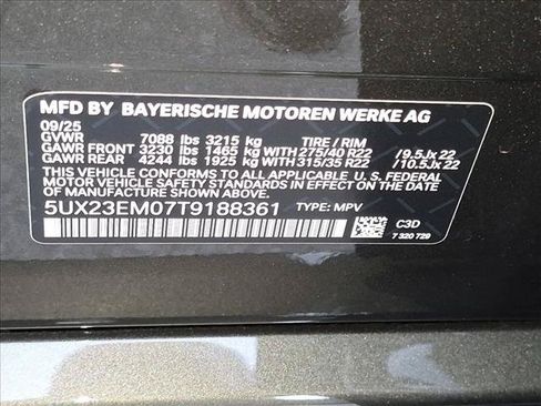 Used 2026 BMW X7 xDrive40i AWD/4WD image 27